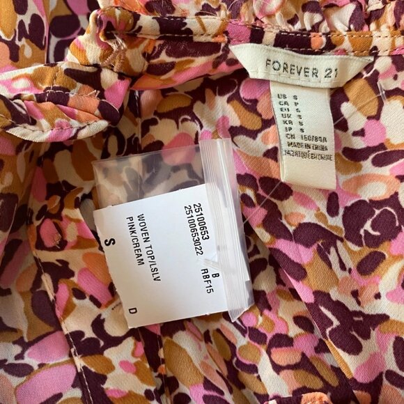 FOREVER 21 Pink Abstract Silky Poet Sleeve ruffle Blouse Tunic Shirt *SMALL* - Picture 5 of 5